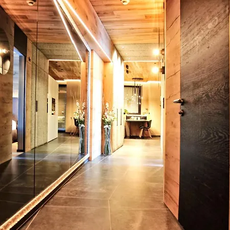 Alpiner Glam Penthouse In Der Residenz Silvretta See