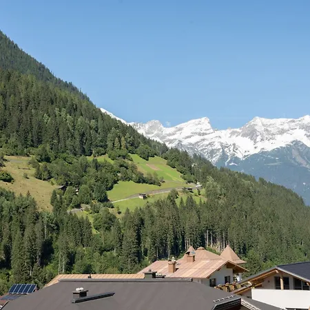 Alpiner Glam Penthouse In Der Residenz Silvretta *