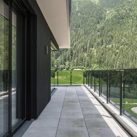 Alpiner Glam Penthouse In Der Residenz Silvretta See