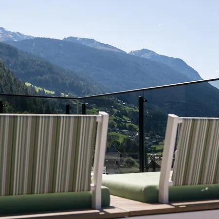 Alpiner Glam Penthouse In Der Residenz Silvretta Apartamento