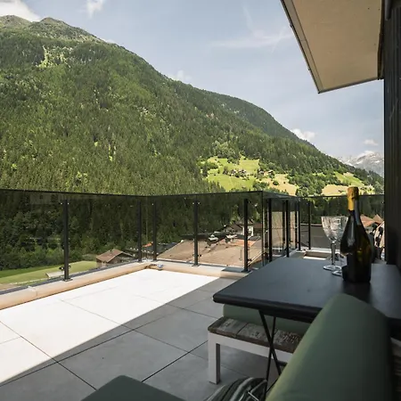 Alpiner Glam Penthouse In Der Residenz Silvretta - Inklusive Silvretta Card Premium * See
