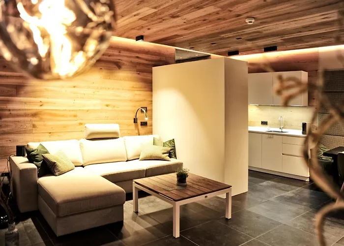 Alpiner Glam Penthouse In Der Residenz Silvretta アパート *