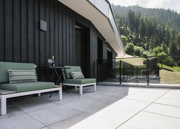 Alpiner Glam Penthouse In Der Residenz Silvretta アパート