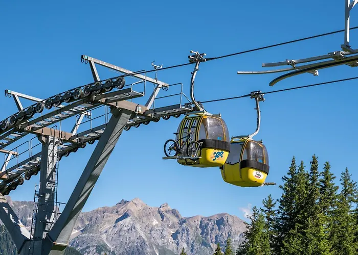 Alpiner Glam Penthouse In Der Residenz Silvretta アパート