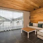 Alpiner Glam Penthouse In Der Residenz Silvretta Lägenhet See