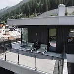Alpiner Glam Penthouse In Der Residenz Silvretta See