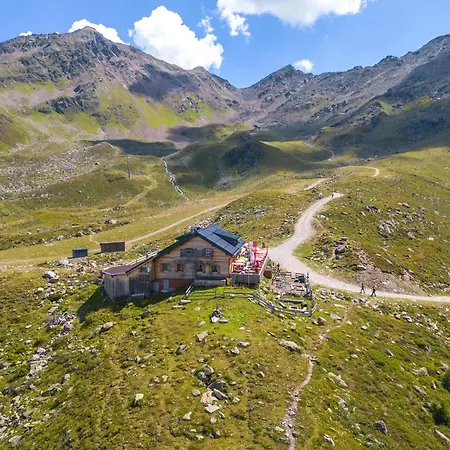 Alpiner Glam Penthouse In Der Residenz Silvretta, Inkl Silvretta Card Premium *