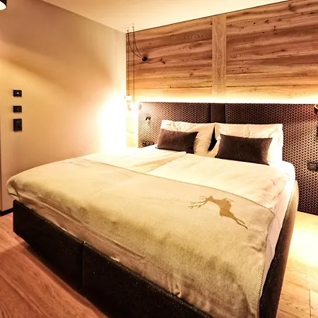 아파트 Alpiner Glam Penthouse In Der Residenz Silvretta, Inkl Silvretta Card Premium